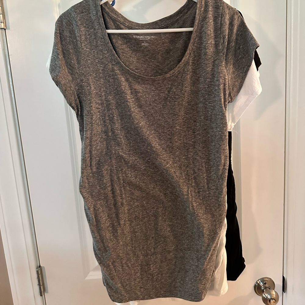7 medium maternity tshirts Liz lange target